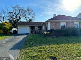 52 Pembrook Ln, Willingboro, NJ 08046