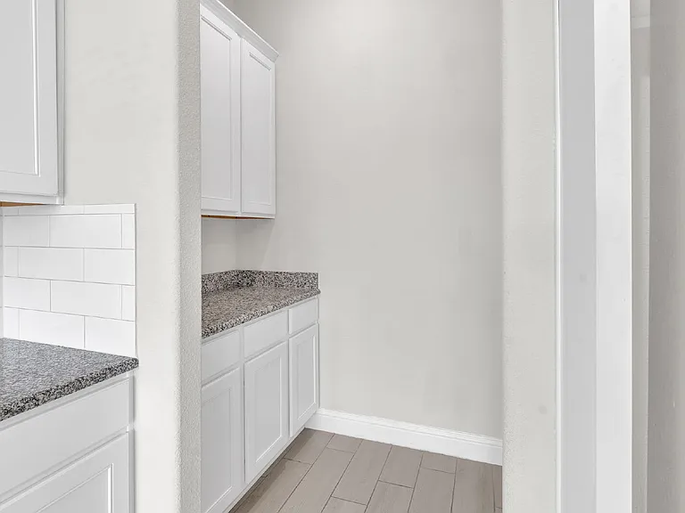 7243 Crowell Ave — Photo 13