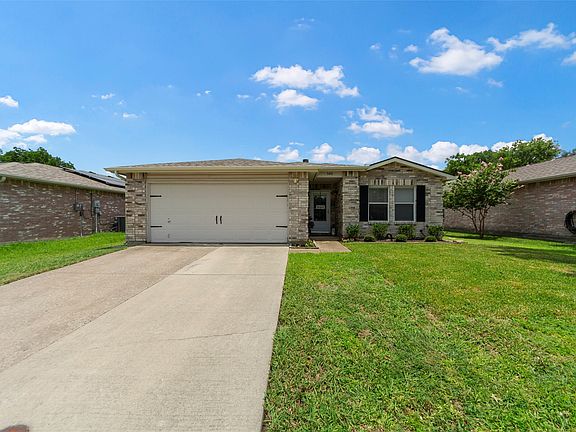 2nd image of 3401 Jacobs Dr