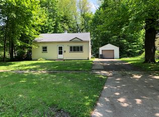 1155 Frederick Blvd, Akron, OH 44320