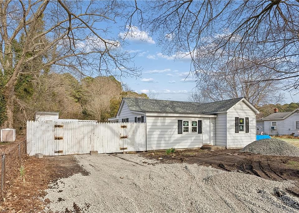 1st image of 1993 Mark Pine Rd