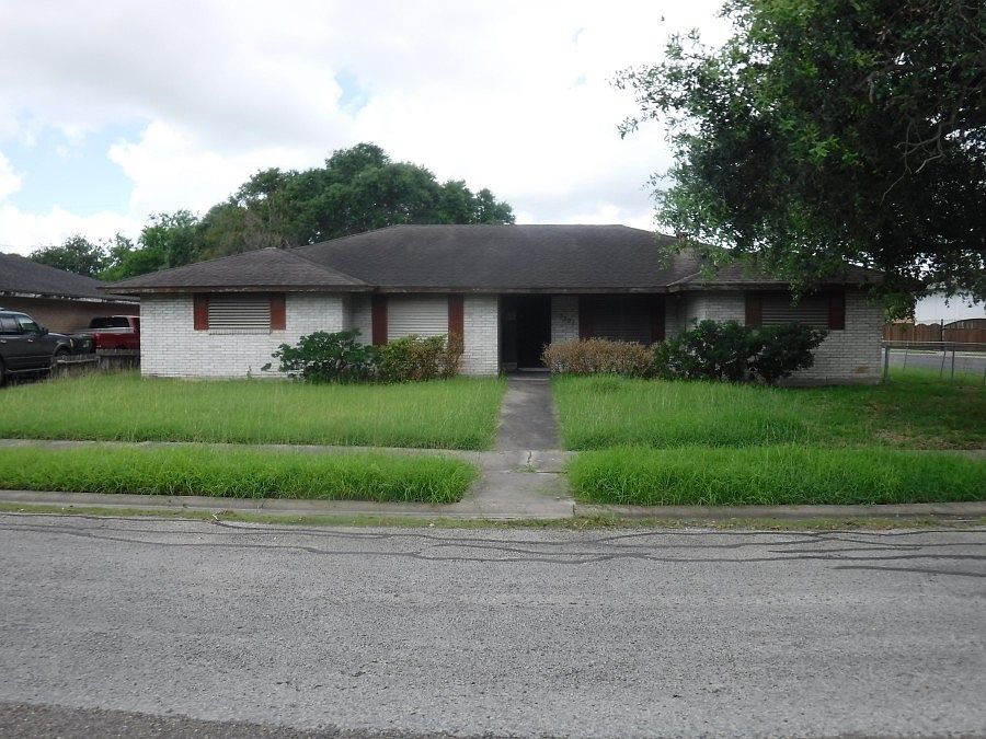 1st image of 3301 Lynnwood Ln