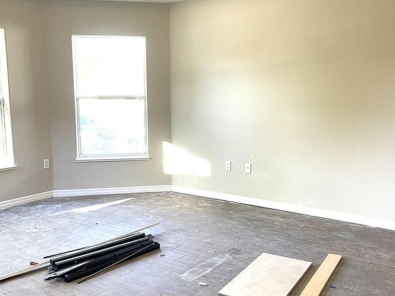 3rd image of 5476 Andrea St