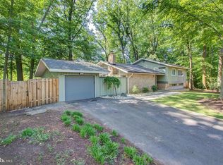 8202 Stone Trail Dr, Bethesda, MD 20817