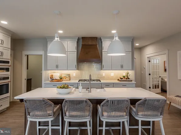 618 Greenbriar Path, Cochranville, PA 19330