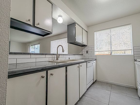 2nd image of 20421 28th Ave W APT C