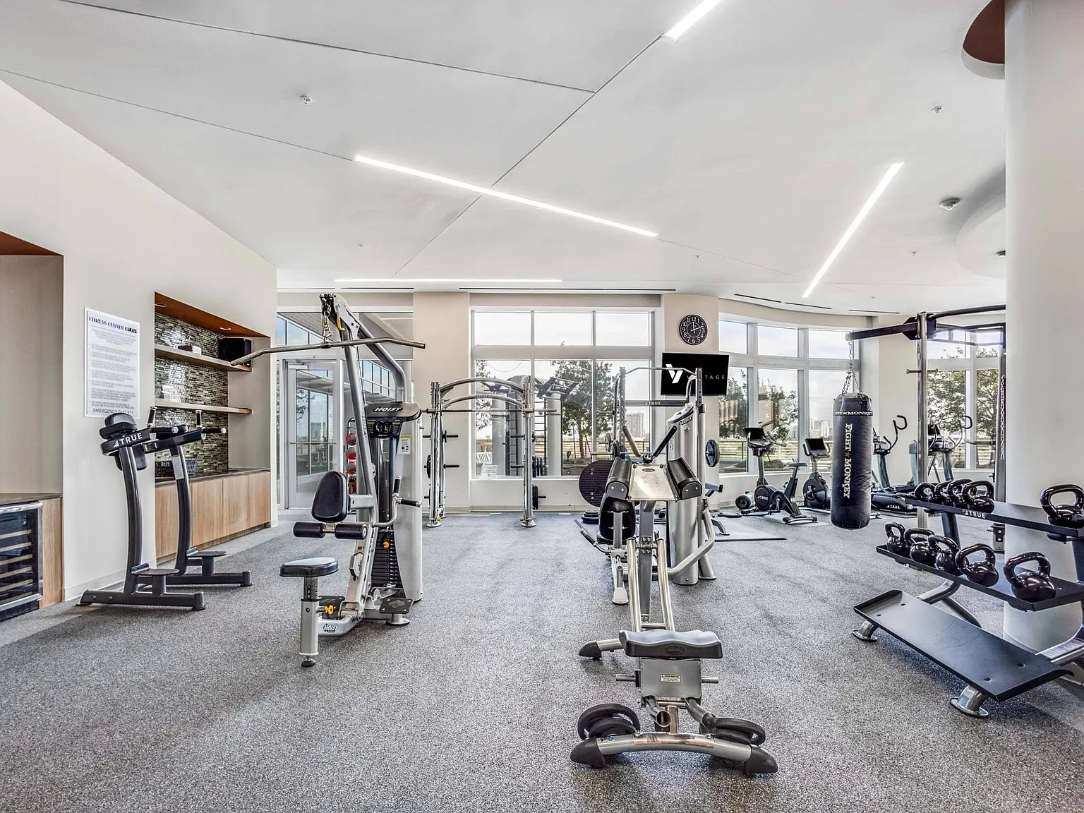 Vantage Med Center — Photo 4