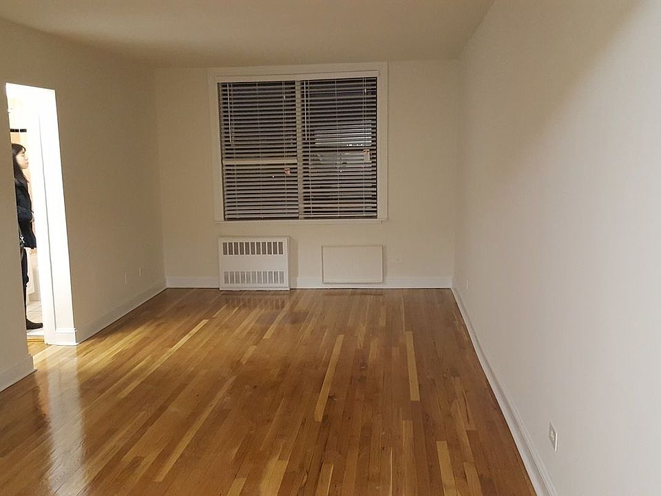 1st image of 14210 Hoover Ave APT 608