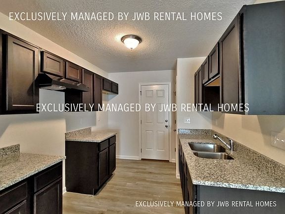 4th image of 2966 Warrington St