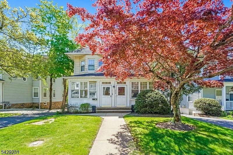 1st image of 718 Springfield Ave