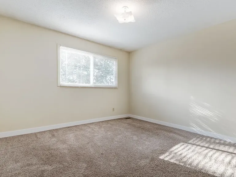 1 Huntington Hl NW — Photo 53