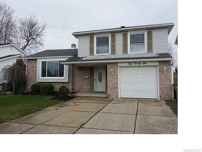1st image of 226 N Seine Dr