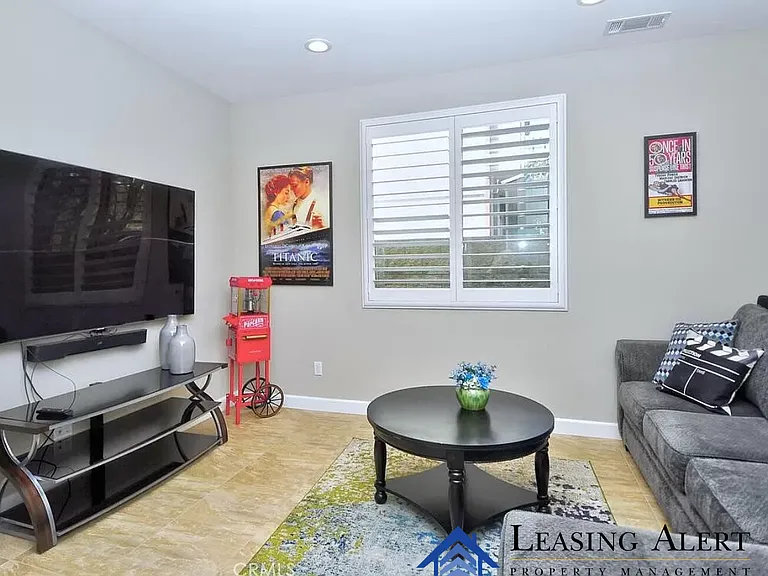2526 Coburn Ln — Photo 27