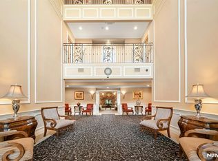 5 Tenakill Park #316, Cresskill, NJ 07626