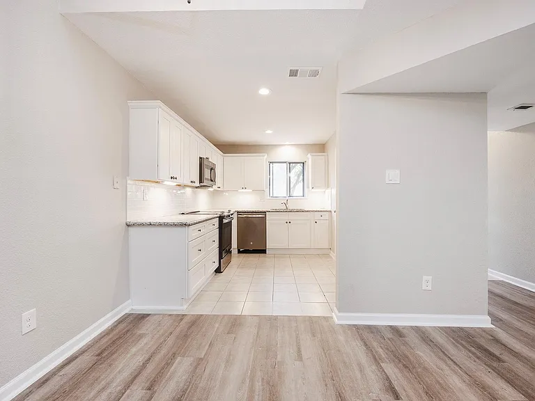 5005 Georgi Ln #174 — Photo 8