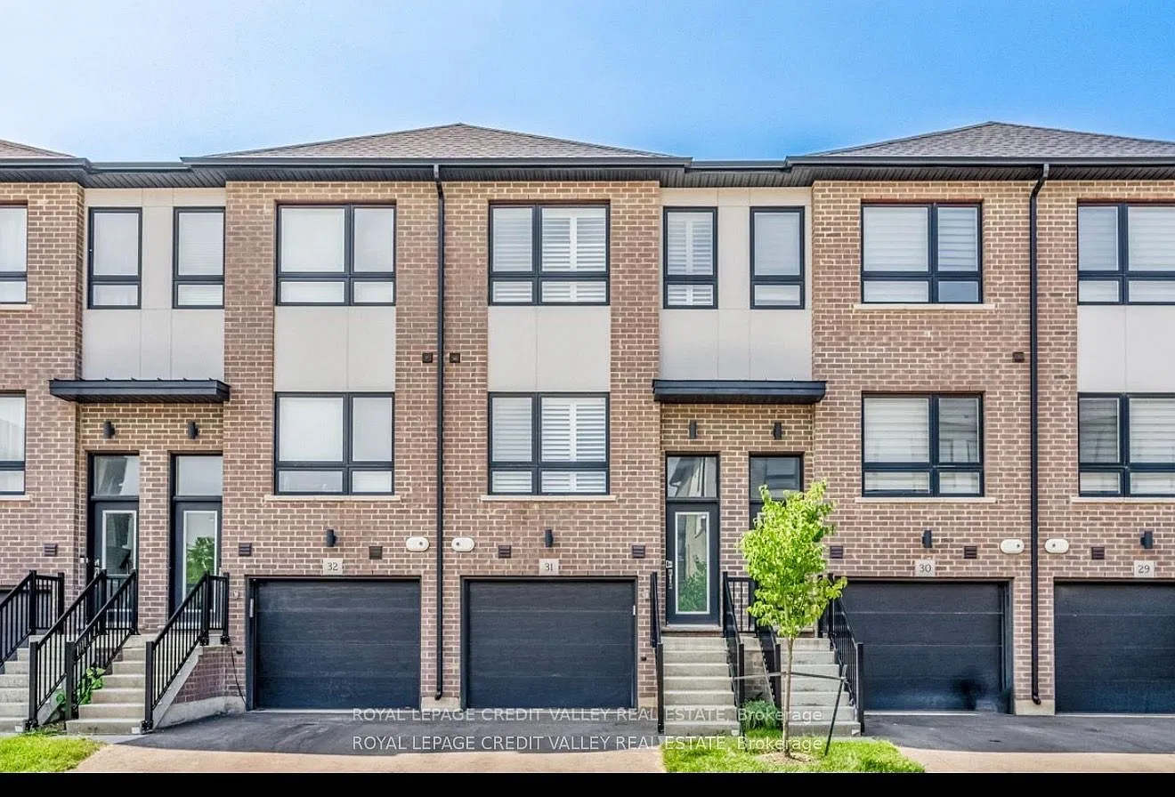 720 Grey St — Photo 1