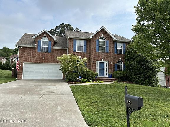 2nd image of 3524 Maple Valley Ln