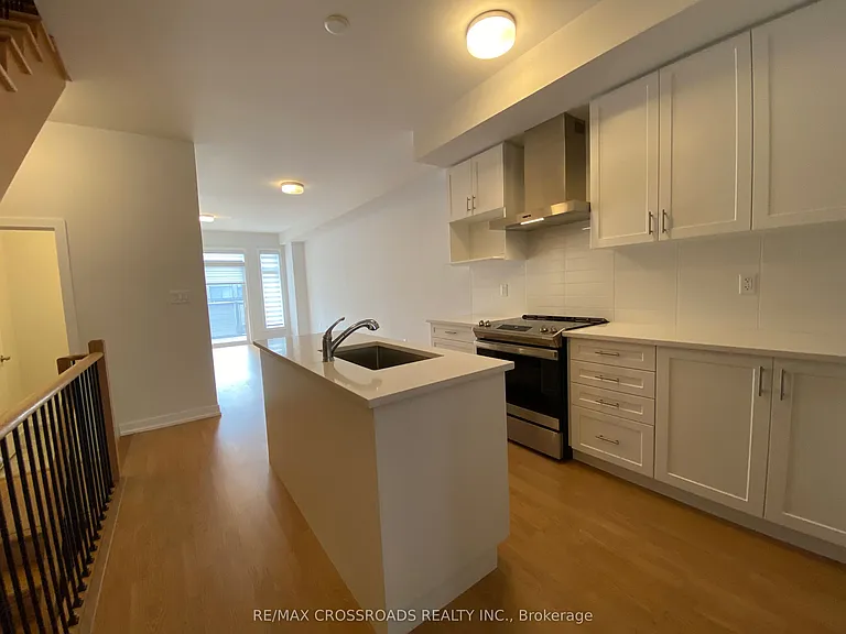 68 Stauffer Cres — Photo 12