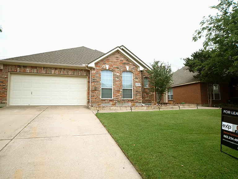 2708 Comanche Trl — Photo 22