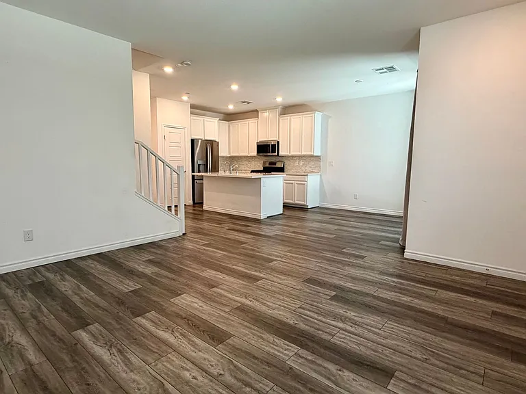 7360 Decatur Blvd #3 — Photo 2