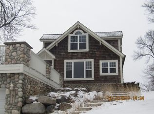 1973 Fagerness Point Rd, Wayzata, MN 55391