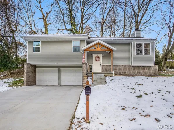 2010 Raintree Trl, Collinsville, IL 62234