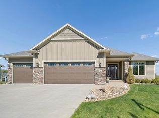 1476 Century Corner Ln NE, Rochester, MN 55906