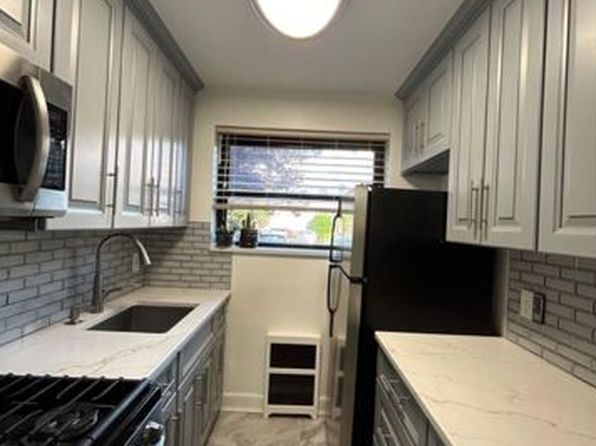 25 Shady Glen Ct APT 1H