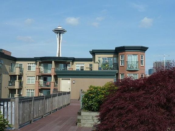 Rooftop deck