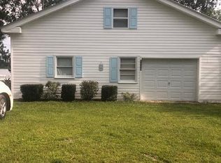 1119 Holland Rd, Summerton, SC 29148