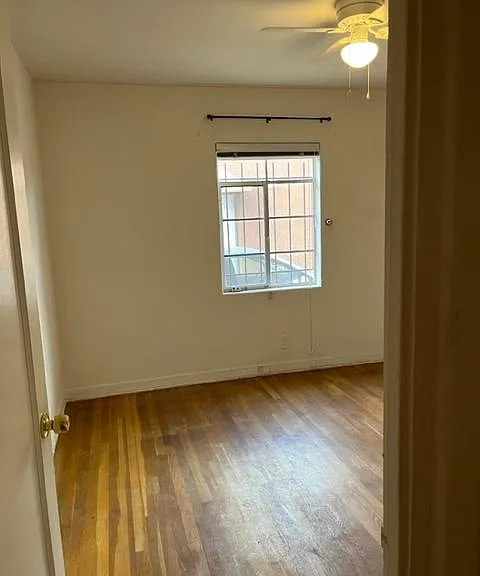 NW bedroom 9' x 11'