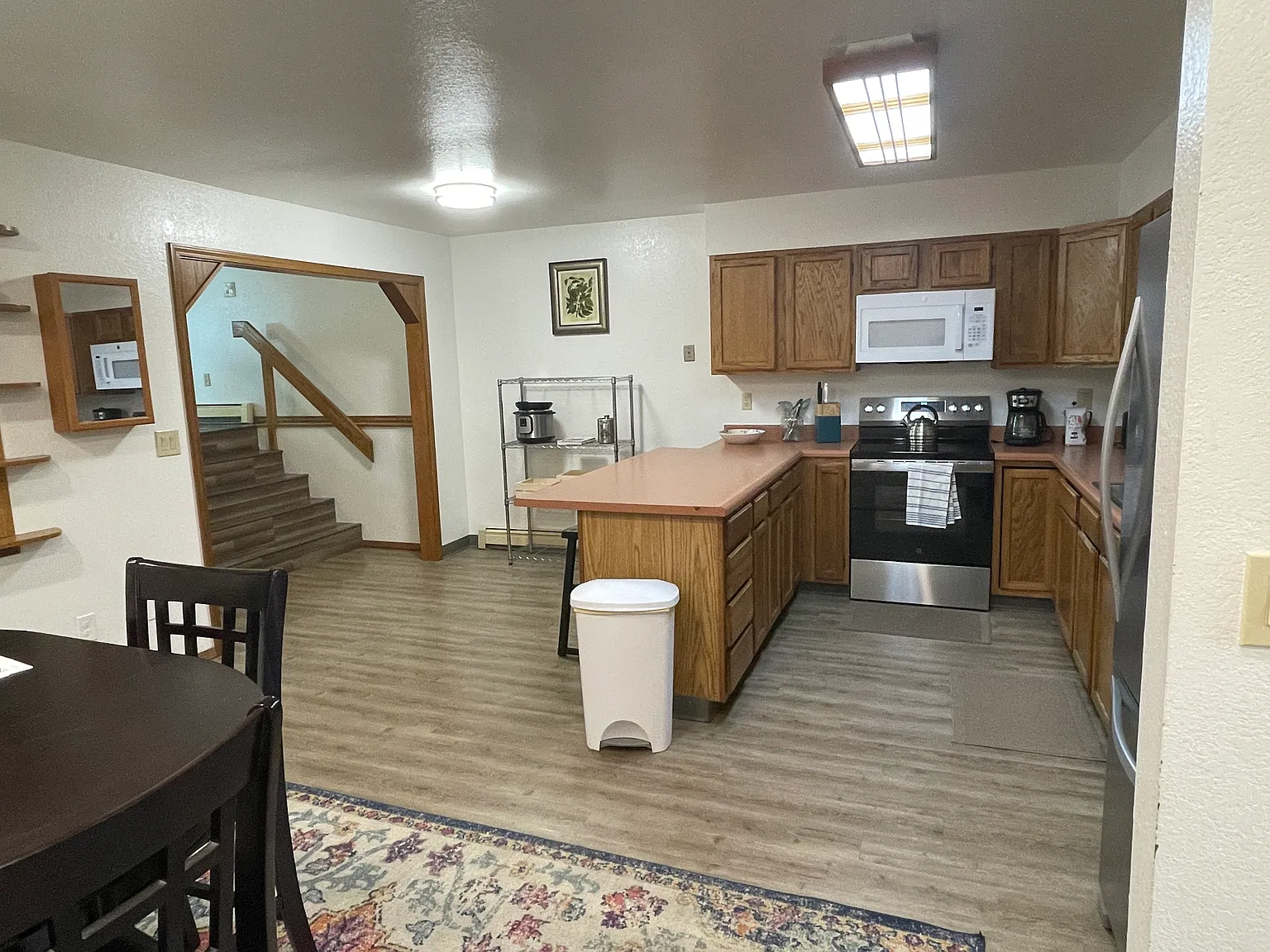 2 bed, 2.5 bath, 1400 sqft, $2,300 — Photo 4