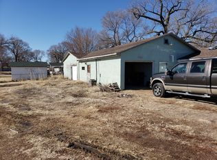 112 W Birch St, Maxwell, NE 69151