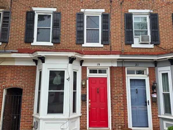 19 Crosswicks St, Bordentown, NJ 08505