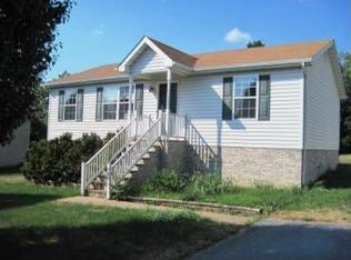 109 Hillview Dr, Maurertown, VA 22644