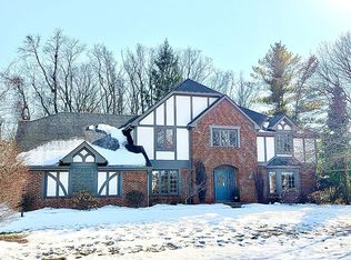 7311 Oak Hill Dr, Sylvania, OH 43560