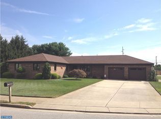 1 Lenape Dr, Pennsville, NJ 08070