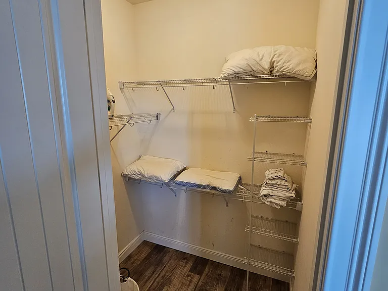 123 Harding Ave — Photo 21