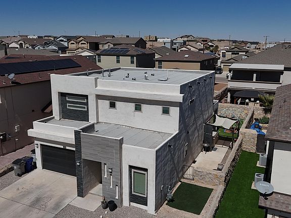4th image of 12589 Blue Heron Dr