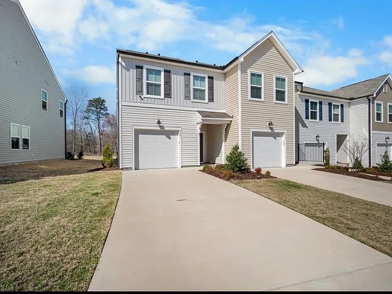 818 Falls Grove Trl — Photo 1