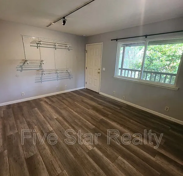12896 Rices Crossing Rd #A — Photo 18
