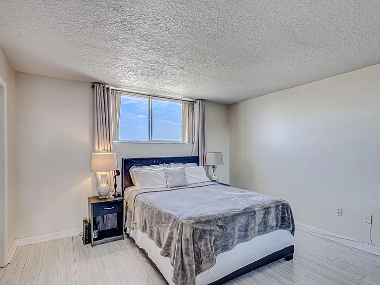 108 Paradise Harbour Blvd #512 — Photo 11