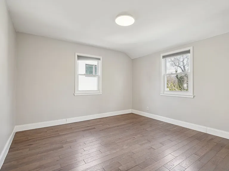 41 Brookside Ave — Photo 1