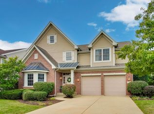 4 Daybreak Ter, Buffalo Grove, IL 60089