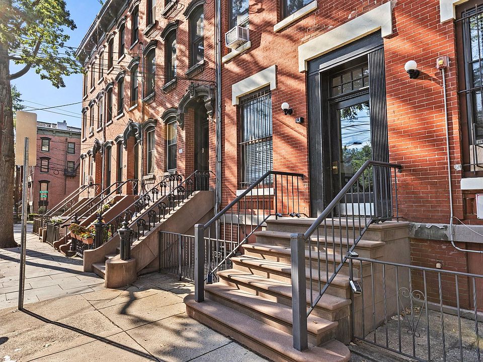 1st image of 254.5 9th St APT 1L