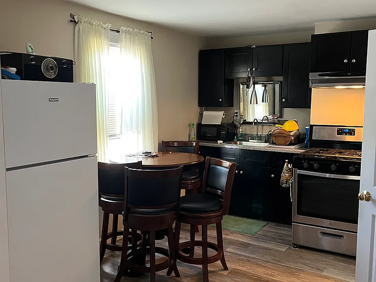 72 Wright St #2 — Photo 2