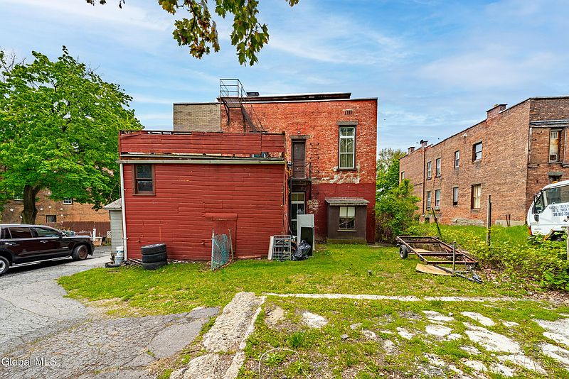 4th image of 29 2nd Street