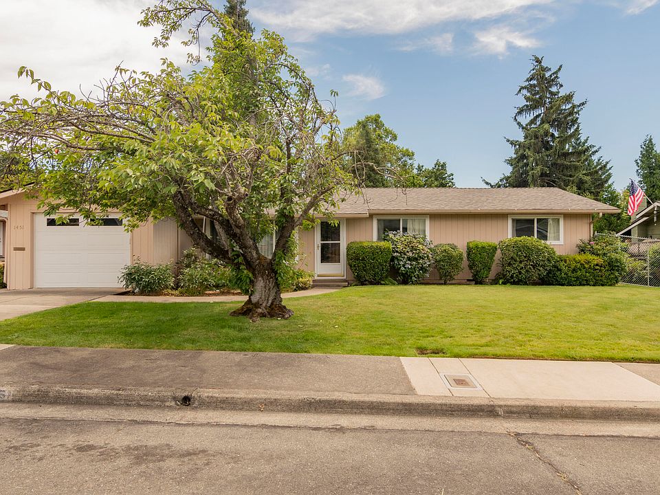 1st image of 1451 NE Meier Dr