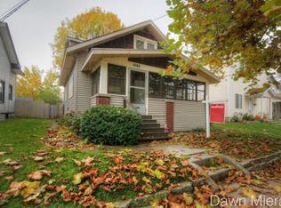 1042 Rathbone St SW, Wyoming, MI 49509