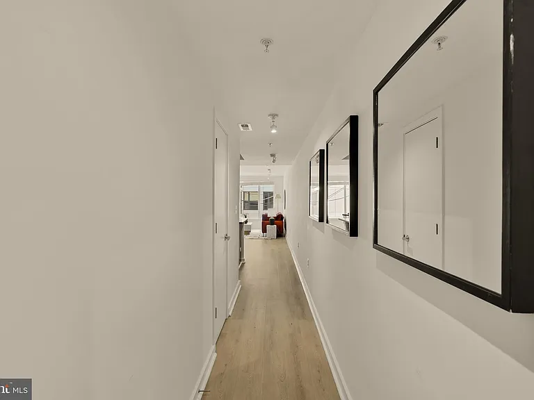 1423 Newton St NW #204 — Photo 3